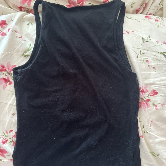 guess tank top - Picture 2 of 2